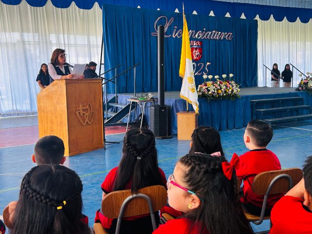 Alumnos de kínder finalizan primera etapa escolar